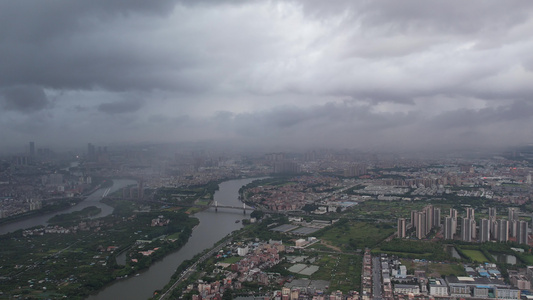 雨后的城市视频