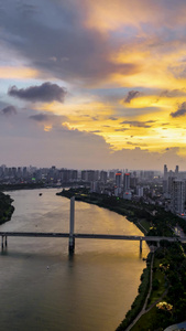 高清竖屏延时航拍南宁白沙大桥晚霞夜景视频