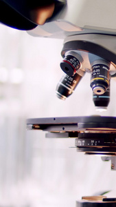 实拍实验室显微镜设备仪器精密设备视频