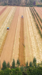 陕西农业拖拉机耕地作业航拍素材农产品视频