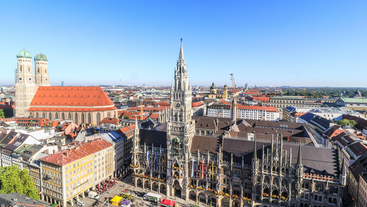 俯拍德国著名旅游城市慕尼黑城市天际线视频