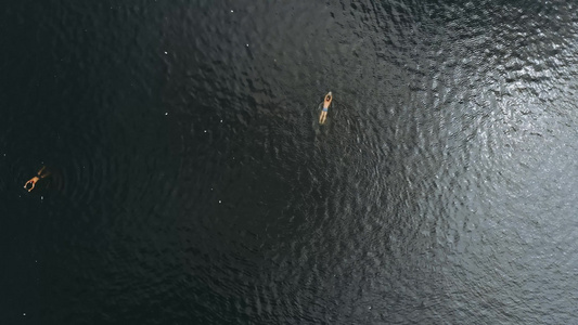 天津海河游泳人像航拍海河风光视频