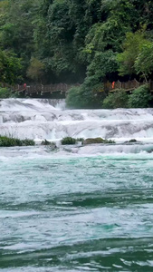 贵州68级瀑布湖泊溪流热带的视频