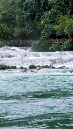 贵州68级瀑布湖泊溪流热带的39秒视频