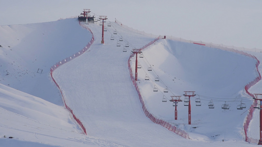 新疆冬季滑雪场高帧率实拍视频