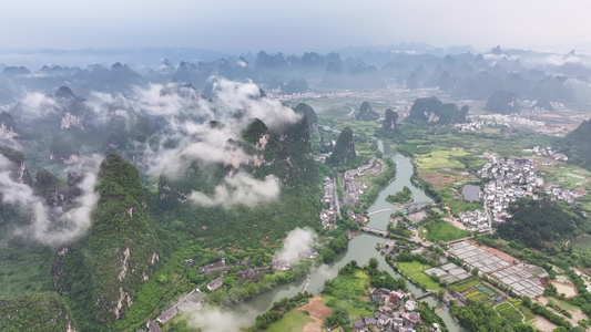 航拍烟雨阳朔遇龙河自然风光视频