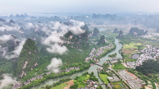 航拍烟雨阳朔遇龙河自然风光视频