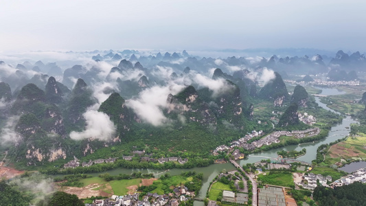 航拍烟雨阳朔遇龙河自然风光视频