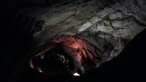 洞穴12秒视频