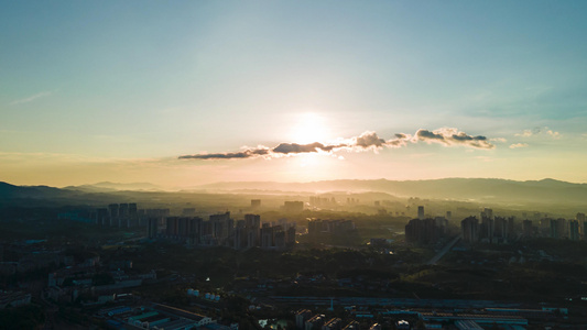 航拍城市夕阳晚霞延时摄影视频