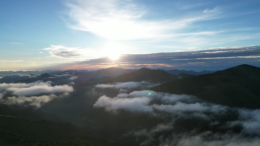 航拍湖北神农架神农顶景区高山云海日落夕阳视频