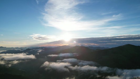 航拍湖北神农架神农顶景区高山云海日落夕阳视频