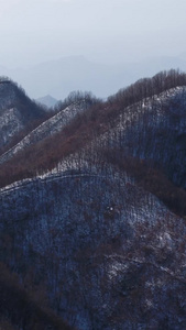 秦岭冬天雪景航拍自然风光视频