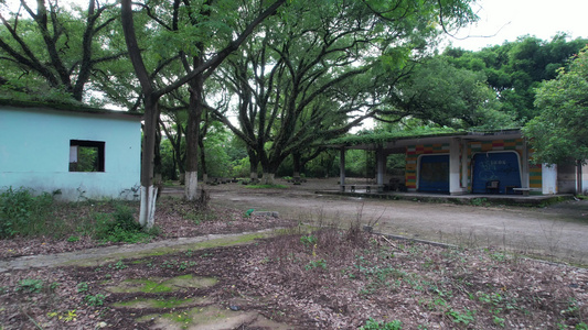 七星公园废弃小屋航拍视频