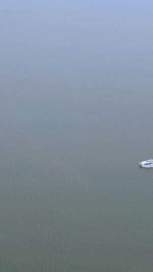 航拍大海中行驶的客轮游轮素材旅游素材48秒视频
