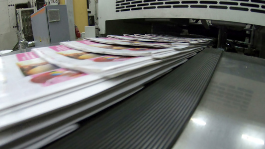 印刷厂印刷厂印刷加平报纸特刊视频