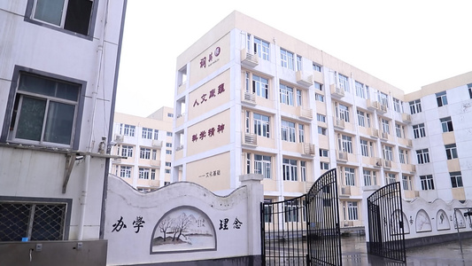 实拍教学楼学校走廊视频