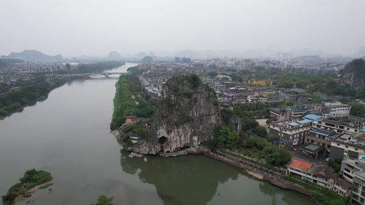 广西桂林漓江象鼻山航拍视频