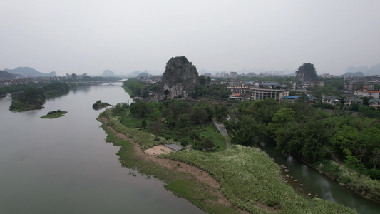 广西桂林漓江象鼻山航拍视频