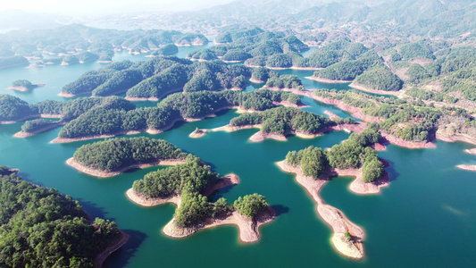 青山绿水杭州千岛湖5a景区航拍视频