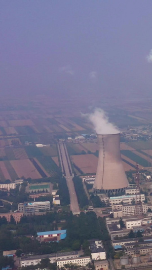 航拍陕西火力发电厂烟囱浓烟素材大烟囱68秒视频