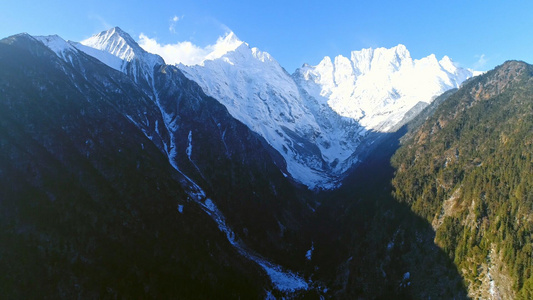 美丽雪山视频