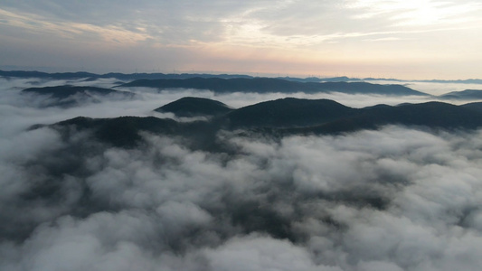 高山云雾深秋云海日出视频