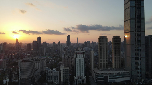 4K航拍武汉城市日落夕阳视频
