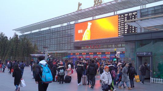 上海火车站南广场【该编辑类视频无肖像权，不建议商用】视频
