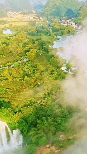 广西壮族自治州德天瀑布航拍合集青山绿水20秒视频