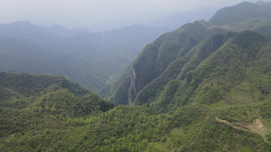 航拍张家界地貌雄伟大山悬崖峭壁视频