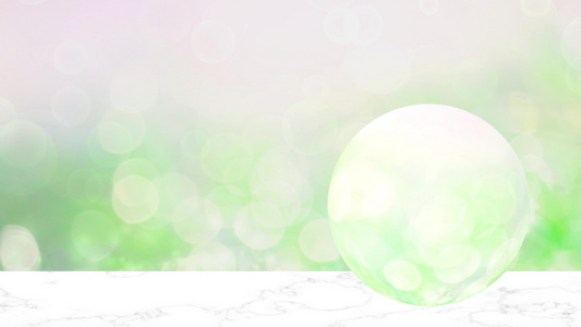 白色大理石地板上的球玻璃和新鲜的绿色白色闪光带有闪闪发光视频