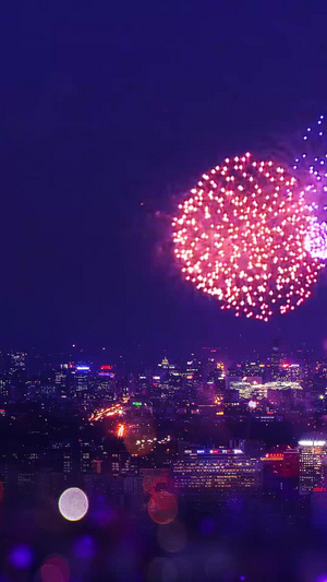 夜晚城市绚丽烟花背景视频城市之夜40秒视频