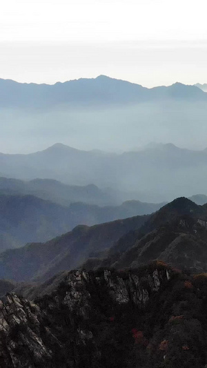 航拍河南老君山十里画廊航拍重山叠嶂15秒视频