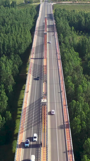 斜拉索桥航拍公路大桥126秒视频