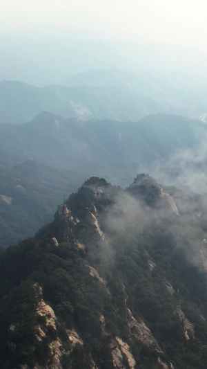 5A南阳白云山风景区白云峰航拍视频旅游度假43秒视频