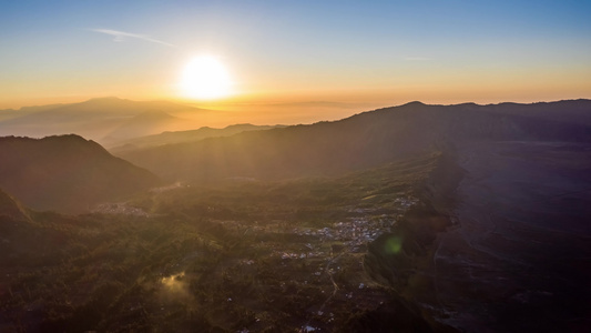 印尼布罗莫火山日出航拍延时视频