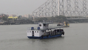 西孟加拉邦航运地面运输公司WBSTC在连接加尔各答20秒视频