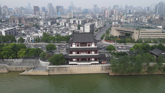 航拍湖南长沙湘江杜甫江阁地标建筑视频