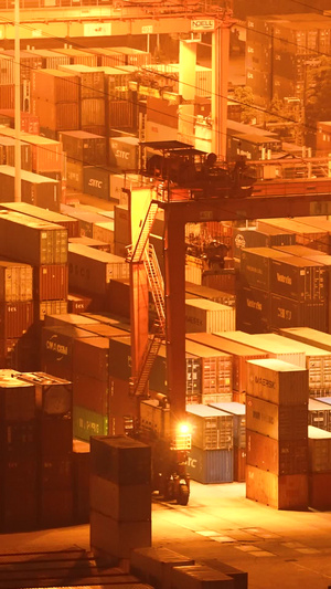 城市物流集装箱港口码头夜景自动化设备工业运输素材跨境电商49秒视频