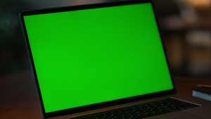 绿色屏幕膝上型电脑闭合30秒视频