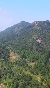 浙江玉苍山4A风景区山顶地标巨石航拍视频