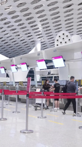 【游客无肖像权，请勿商用】机场行李托运办理宝安机场视频
