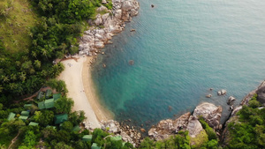 泰国帕岸岛白沙热带异国天堂小海岸的空中无人机俯视图10秒视频
