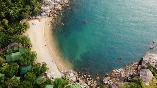 泰国帕岸岛白沙热带异国天堂小海岸的空中无人机俯视图视频