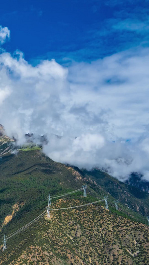 西藏拉多山山峰延时云彩素材旅游景点14秒视频