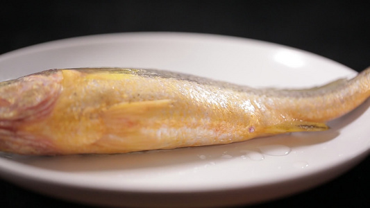 食品安全黄花鱼注水 视频