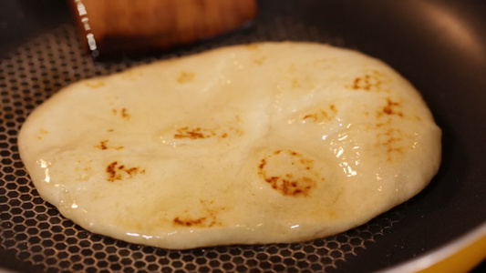 平底锅烙饼制作香酥口袋饼  视频