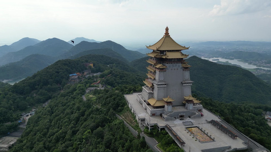 航拍湖北黄石东方山4A景区金顶 视频