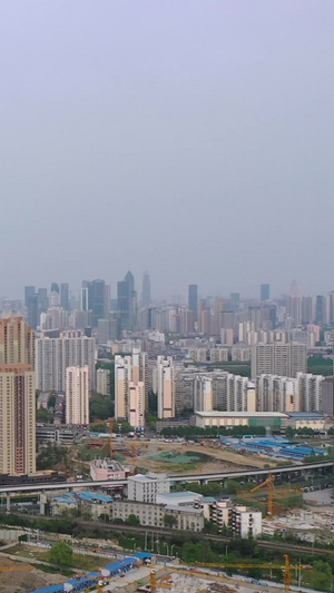 航拍风光城市武汉摩天大楼天际线世贸中心城市建设素材城市风光23秒视频